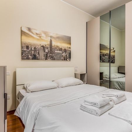 Milano Via Del Fusaro 4 Pax Wi-Fi Apartment Luaran gambar
